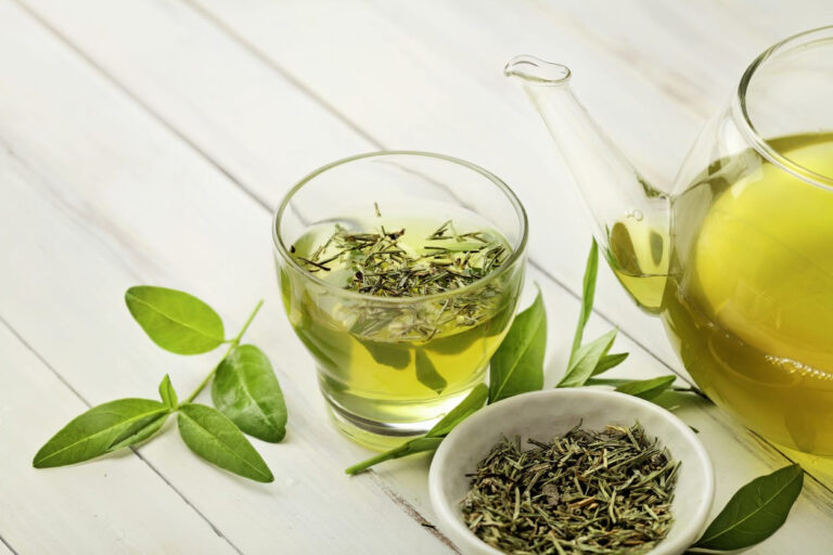Teh Hijau: Minuman Sehat dengan Segudang Manfaat